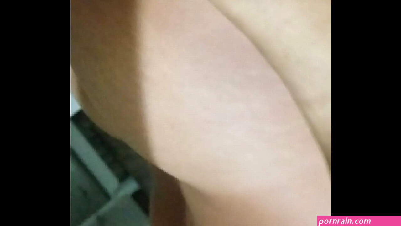 Cojiendo a mam en el hotel parte 2