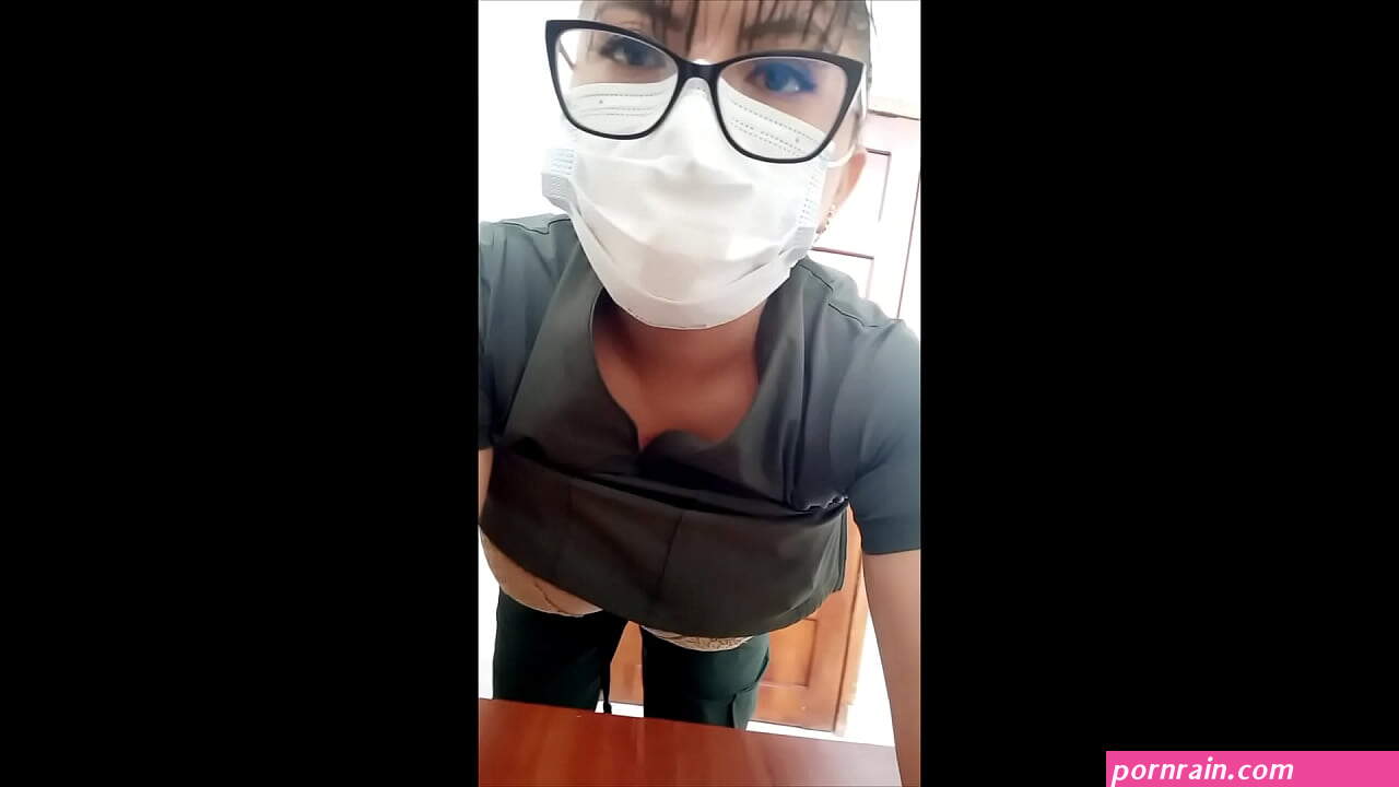 video del momento!! mujer doctora inicia en sus nuevos videos pornos en el consultorio del hospital!! porno real casero de la desvergonzada mujer por mas que quiere dedicarse a odontologia siempre termina