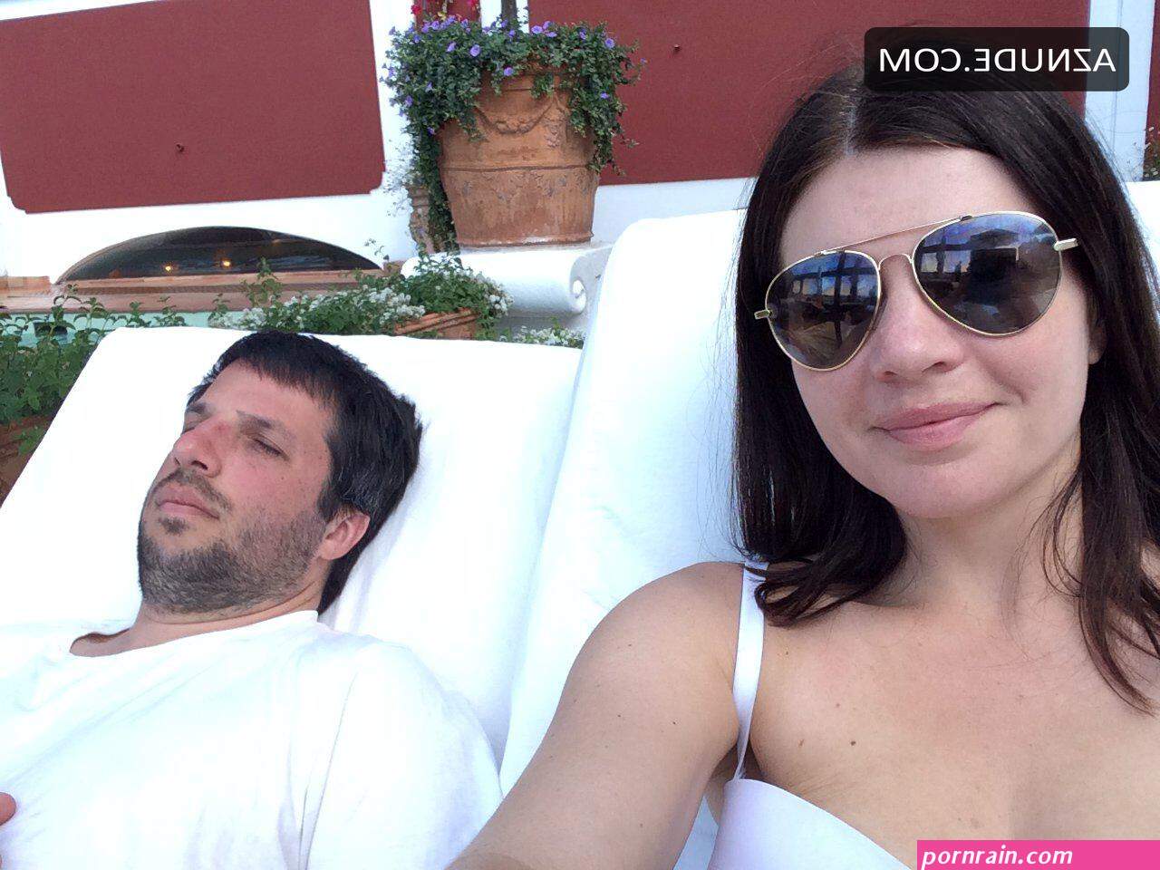 CASEY WILSON Nude