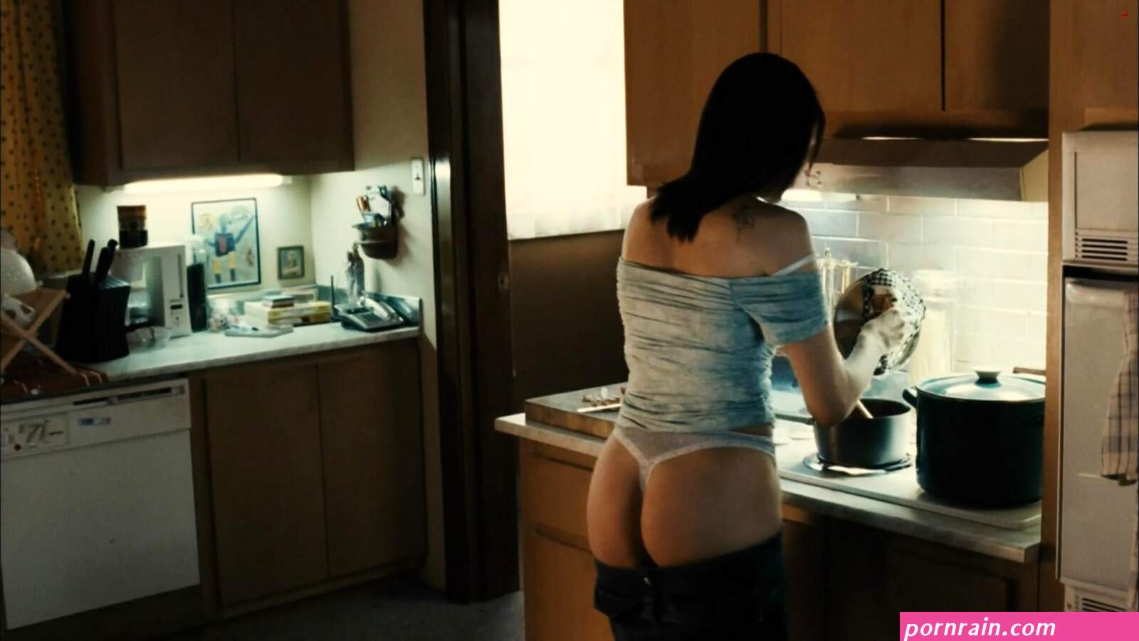 Vera Farmiga nude