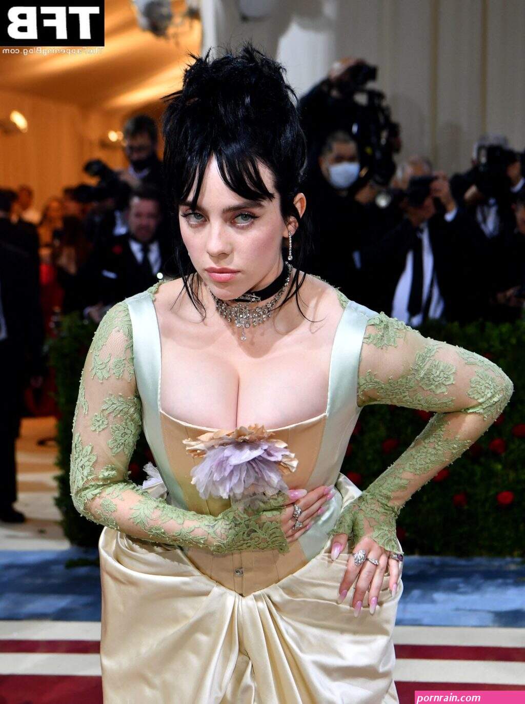 Billie Eilish Showcases Nice Cleavage at The 2022 Met Gala in NYC 155 Photos