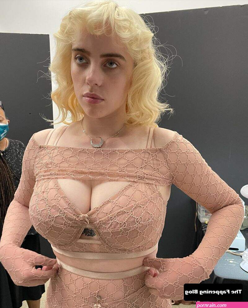 Billie Eilish Shows Off Her Sexy Boobs