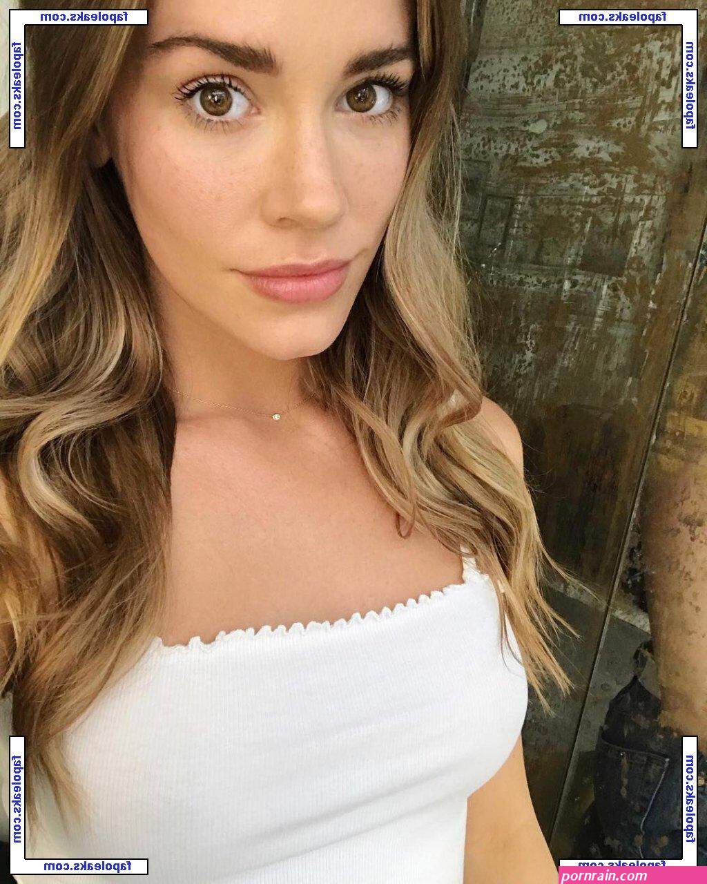 Christa B. Allen leaked nude