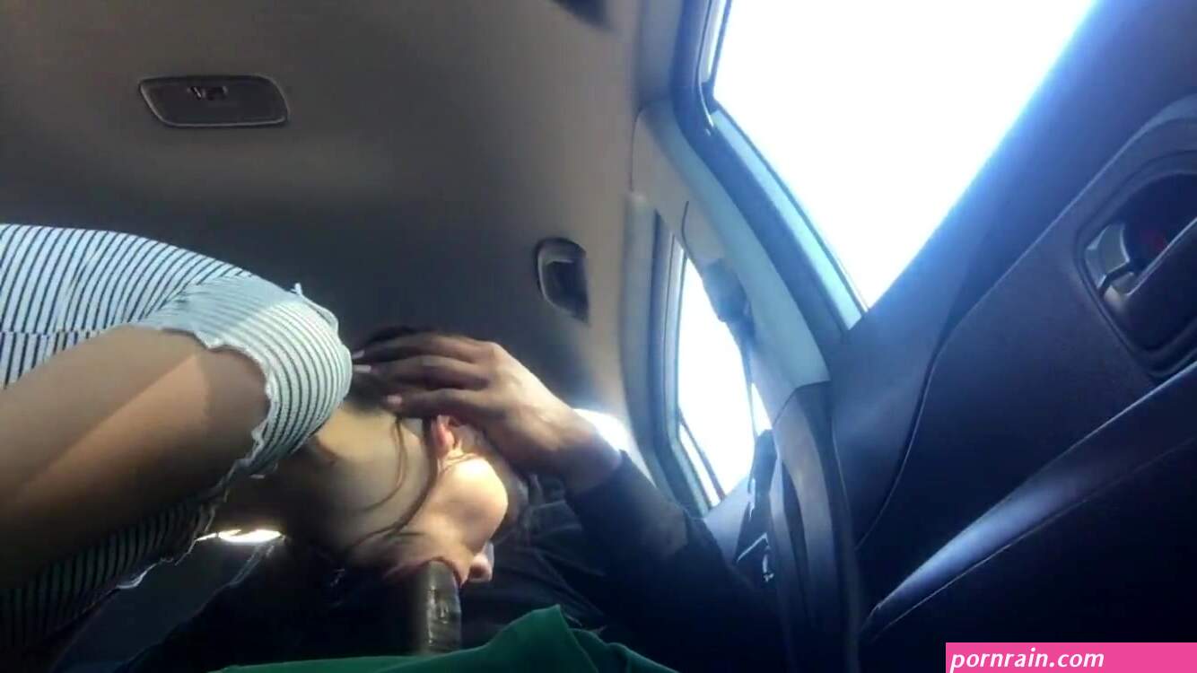 NatalieBrooksxxx TARGET PARKING LOT BJ porn videos