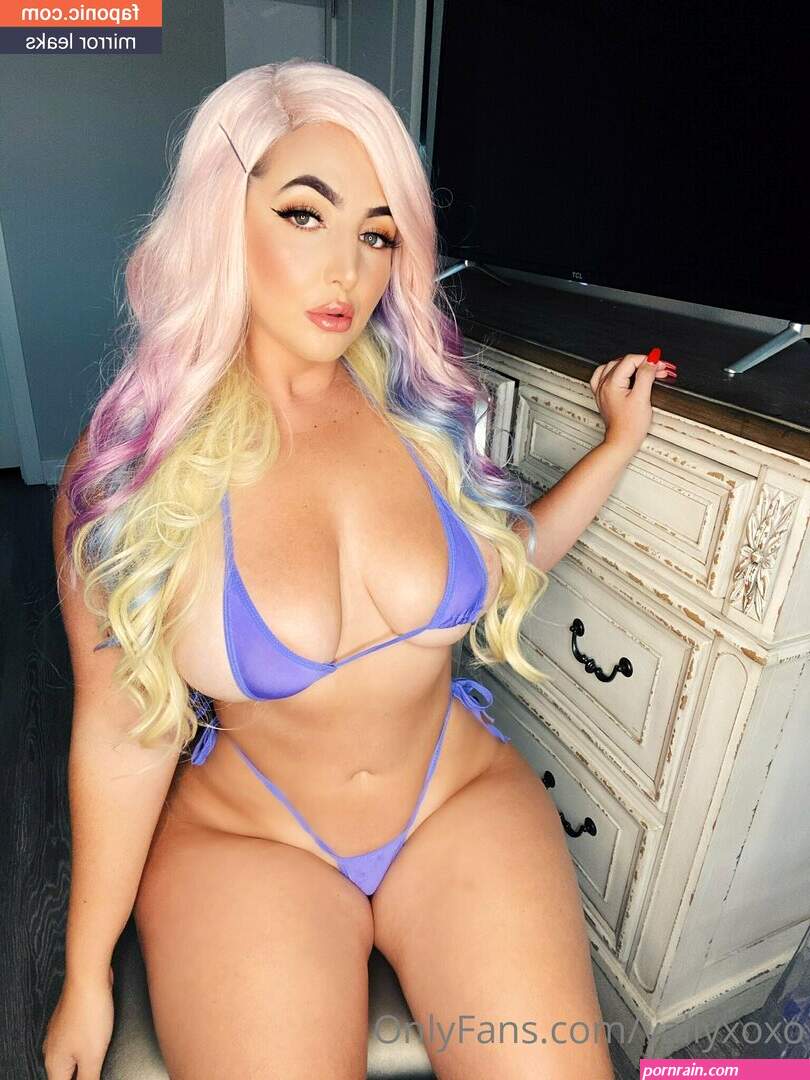 the.vallyxoxo aka vallyxoxo Nude Leaks OnlyFans