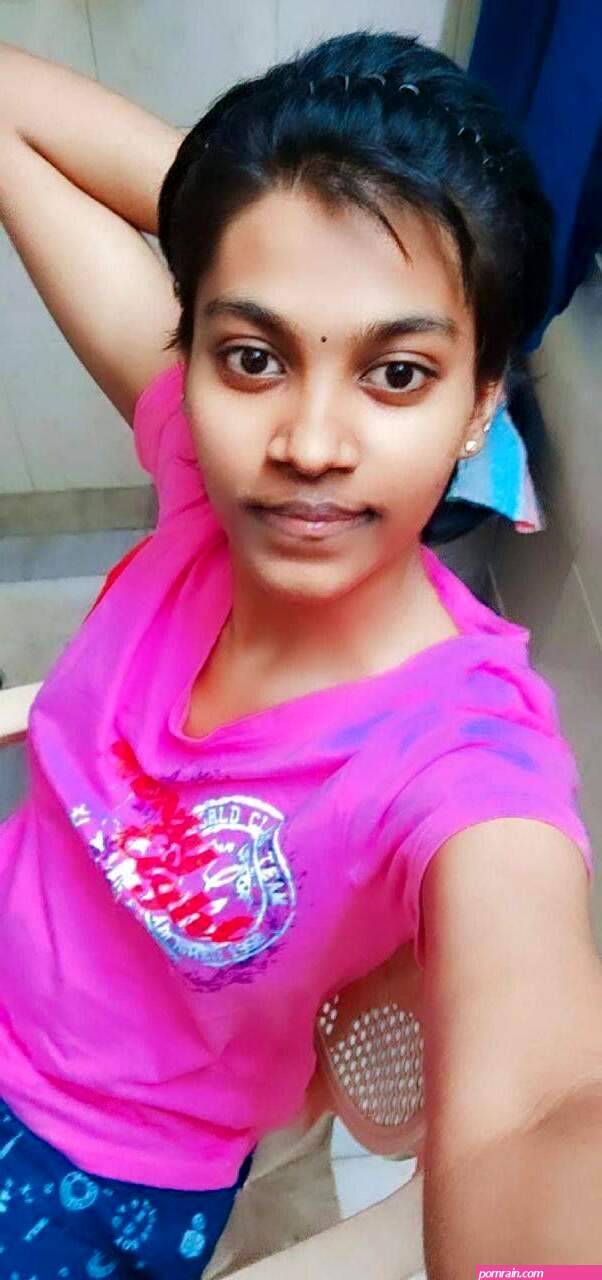 Tamil girl nude boob show for lover pics