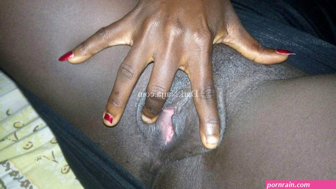 PHOTOS: Black Virgin Pussy