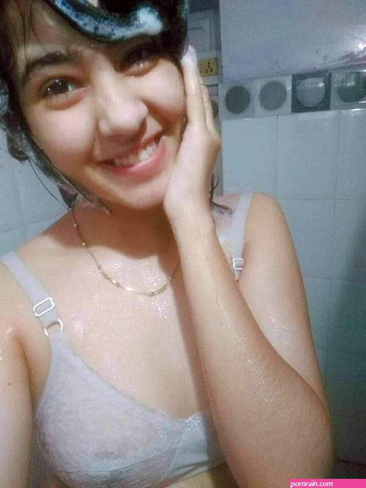 Kerala Babe Nudes Shower 42 pictures