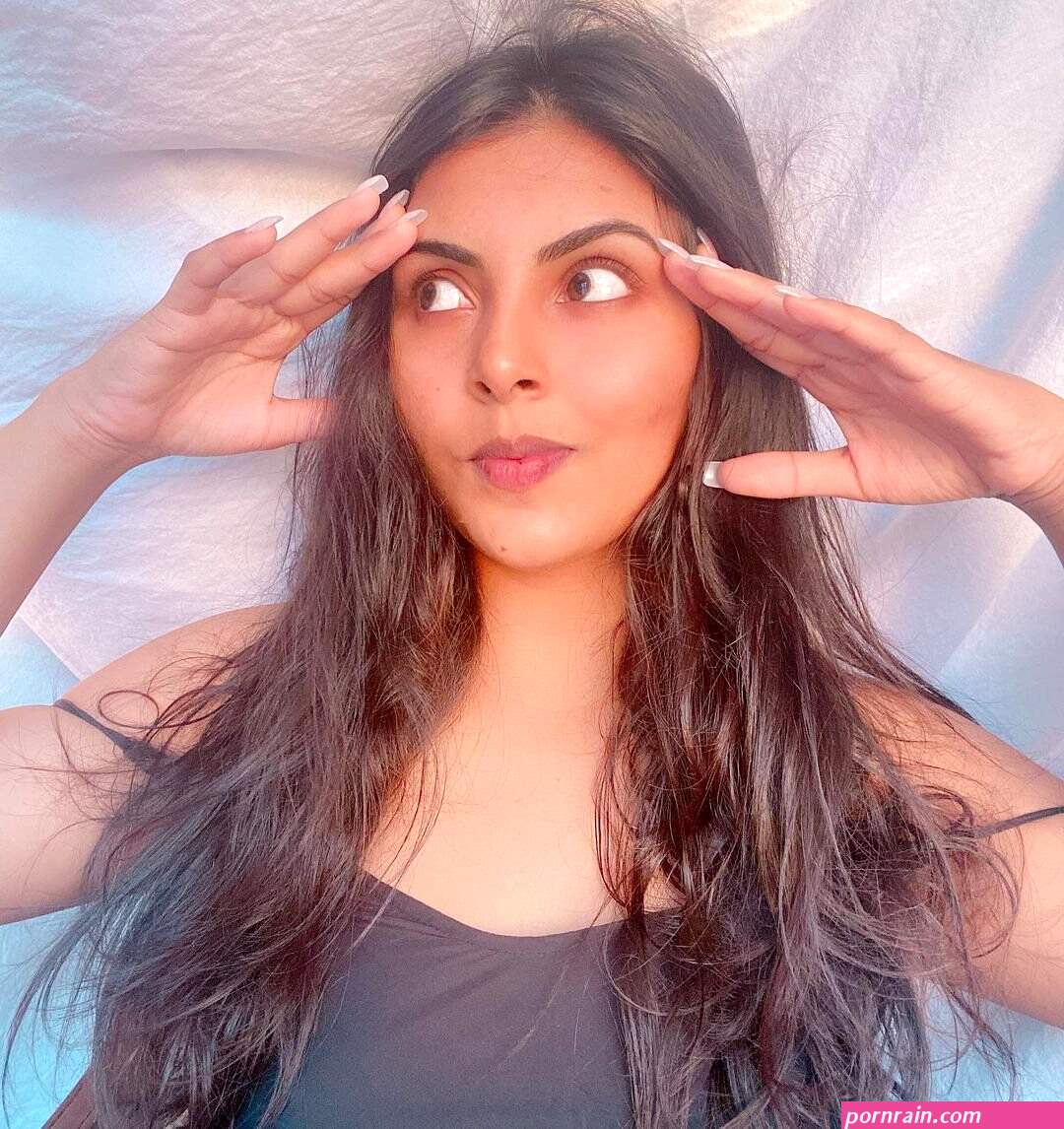 Indian actress and model Khushi Ostwal nudes leaked