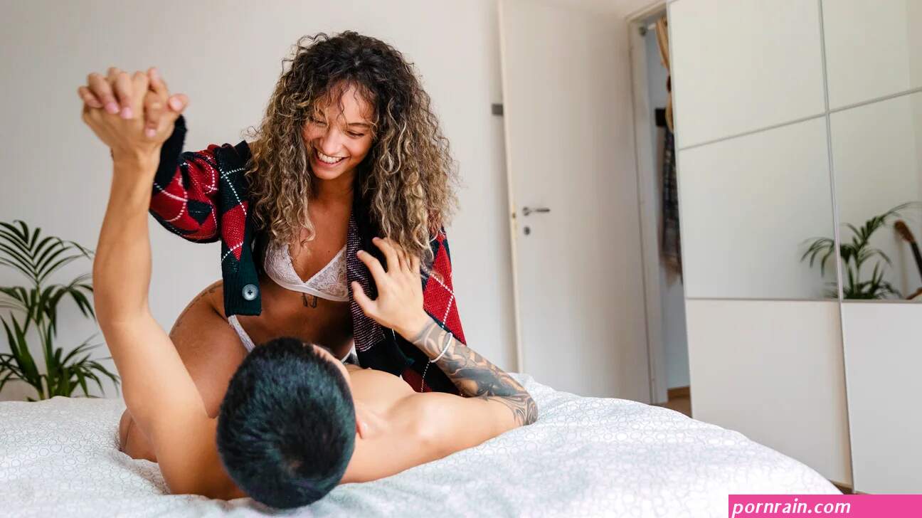 Mutual Masturbation: 25 Tips and Techniques to Try
