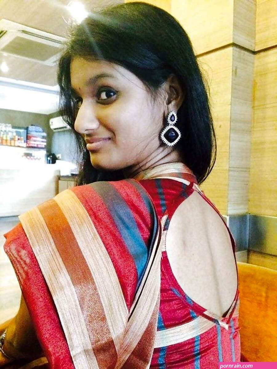 Hot Saree Girl Nude Self Made Pics