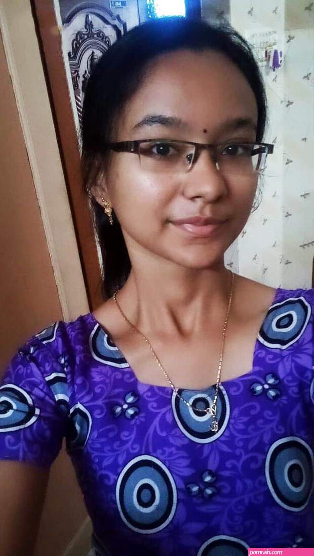 Hot skinny tamil girl 16 pictures