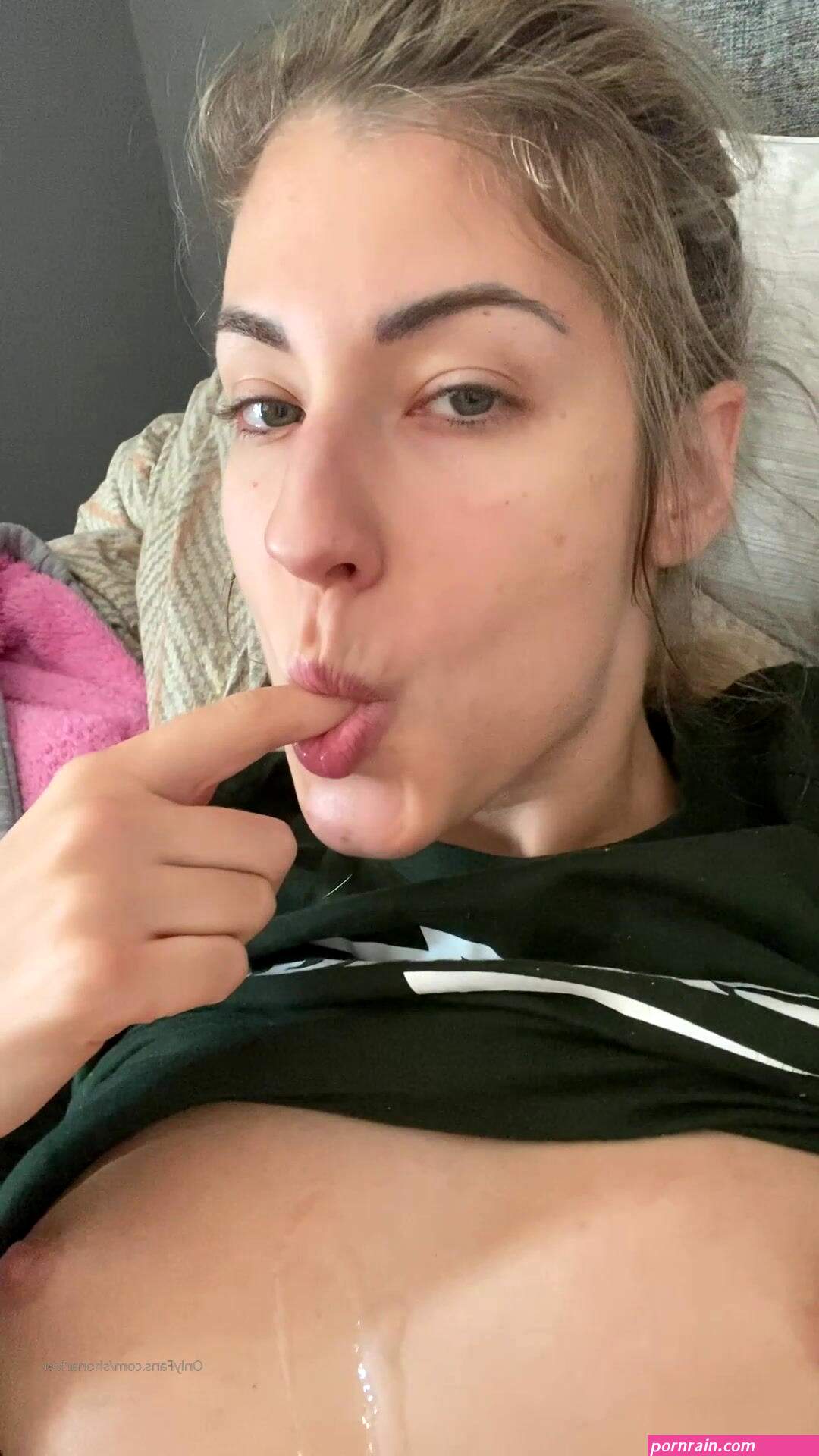 Shonariver mmmm tasty xxx onlyfans porn video