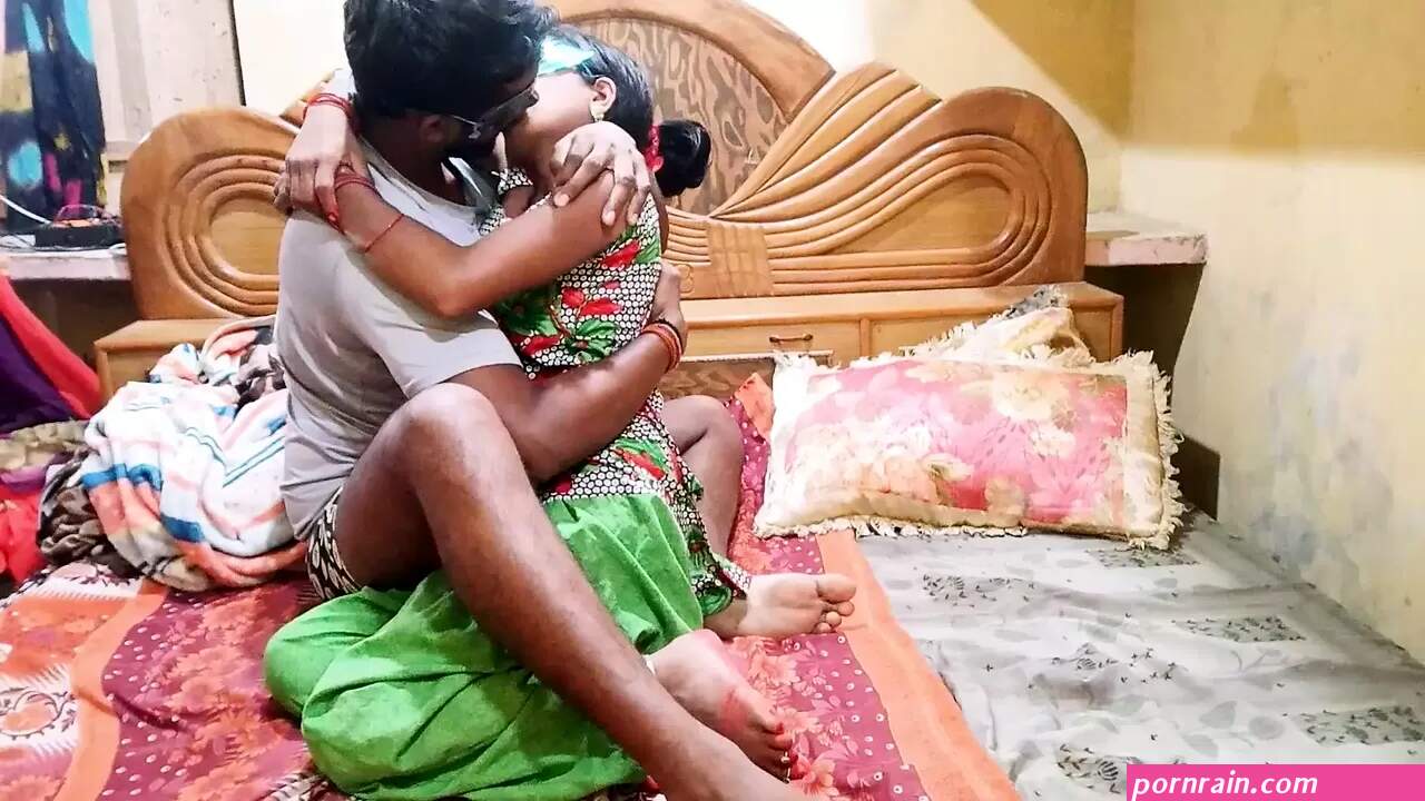Indian Couple Hot Sex With Kissing Blowjob And Pussy Fucking In Desi Style