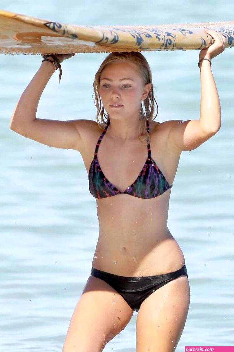 AnnaSophia Robb Sexy Photo Collection