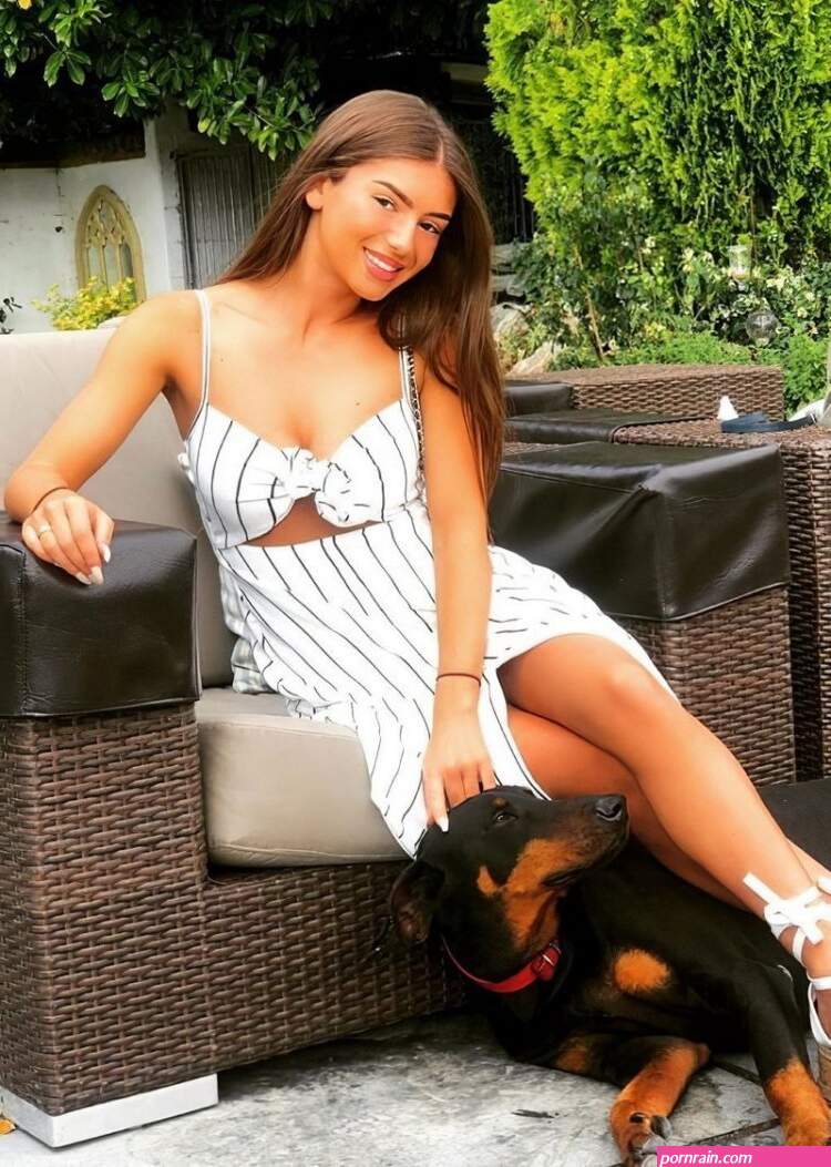 Mimi Keene Nude