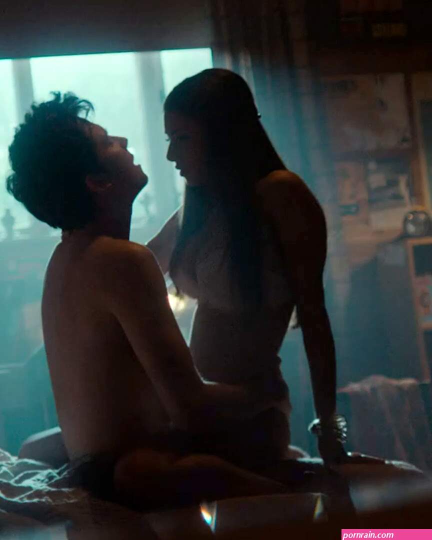 Mimi Keene in Sex Education Reddxxx