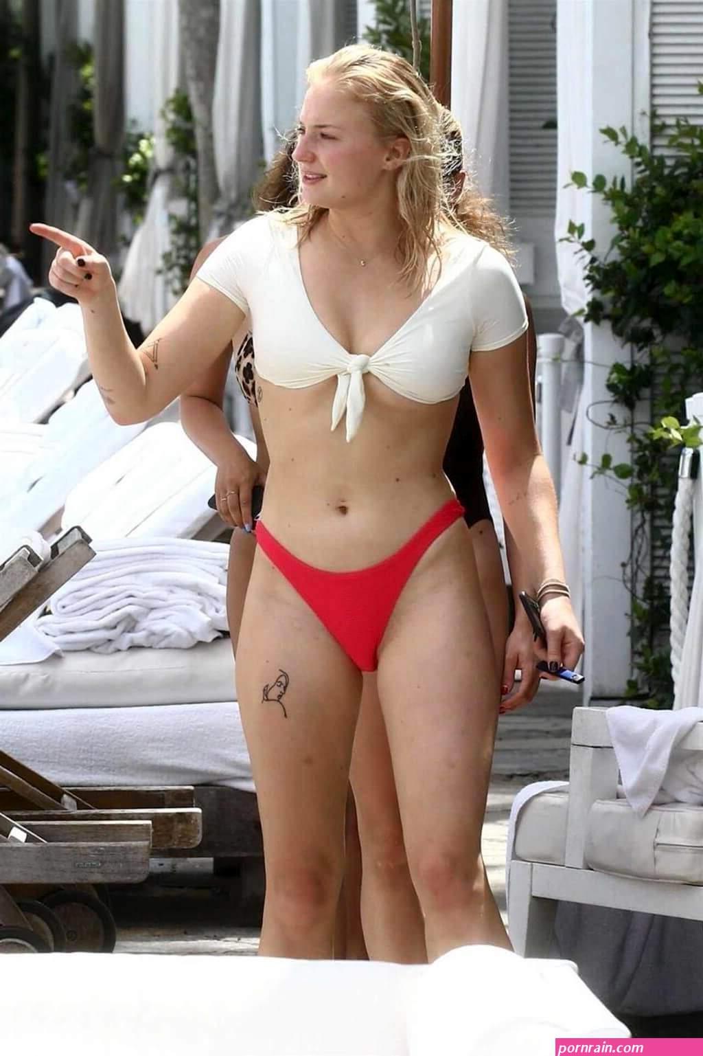 Top 50: Sophie Turner Nude Pussy Sexy Tits Pictures 2023