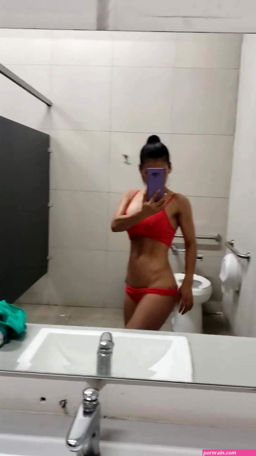 Anabella Galeano Bathroom Mirror Fingering Onlyfans Video. Videos y fotos provocativas filtradas de Anabella Galeano de Onlyfans Patreon Fansly FriendsOnly Fanvue iFans FanCentro ManyVids Reddit y Telegram