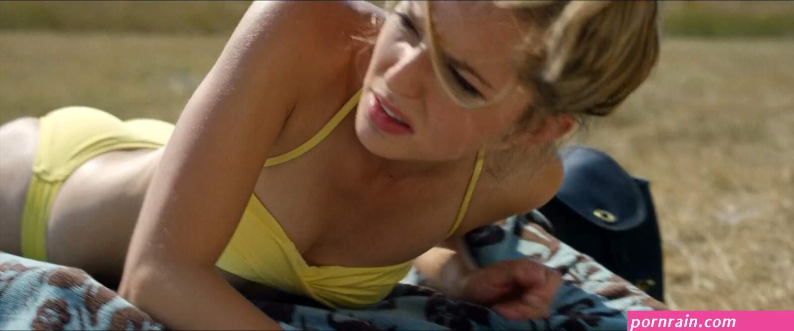 Nude video celebs Actress Jessica Rothe
