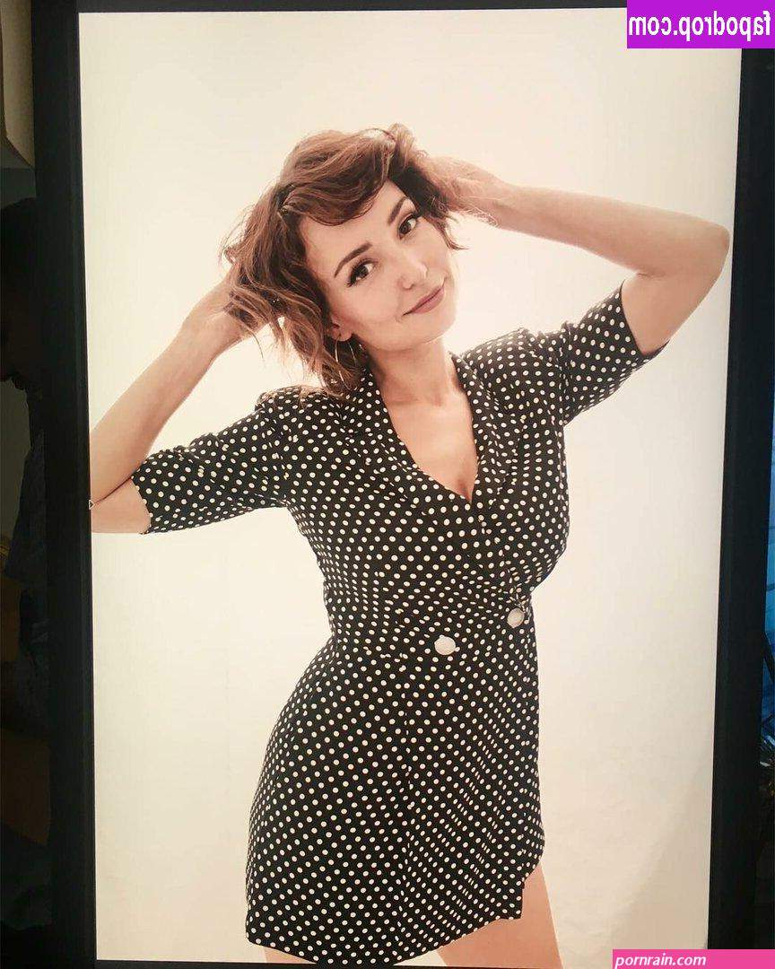 Milana Vayntrub ATT Girl mintmilana leaked nude photo from OnlyFans and Patreon 0031