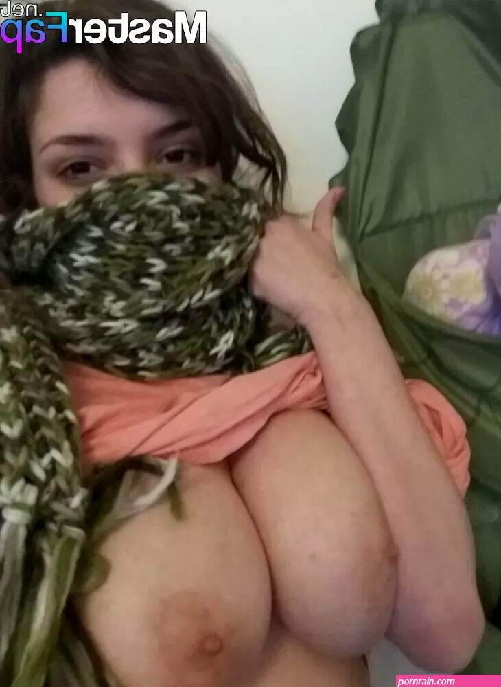 Milana Vayntrub Nude OnlyFans Leak Picture R9hVlzTuHQ