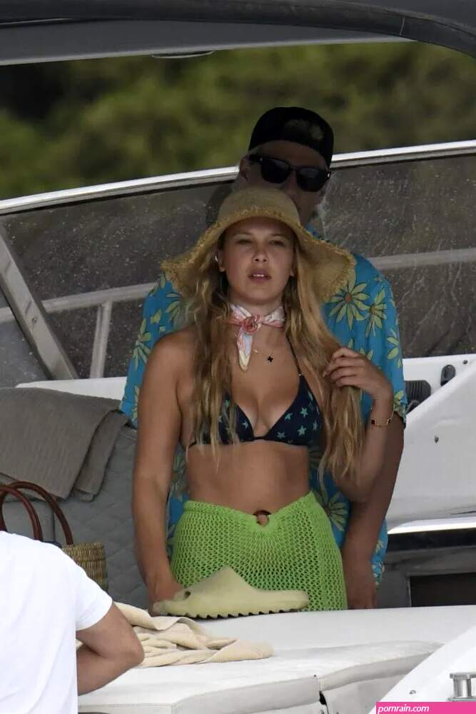 Millie Bobby Brown Shows Beautiful Boobs in Bikini on a Boat in Sardinia
