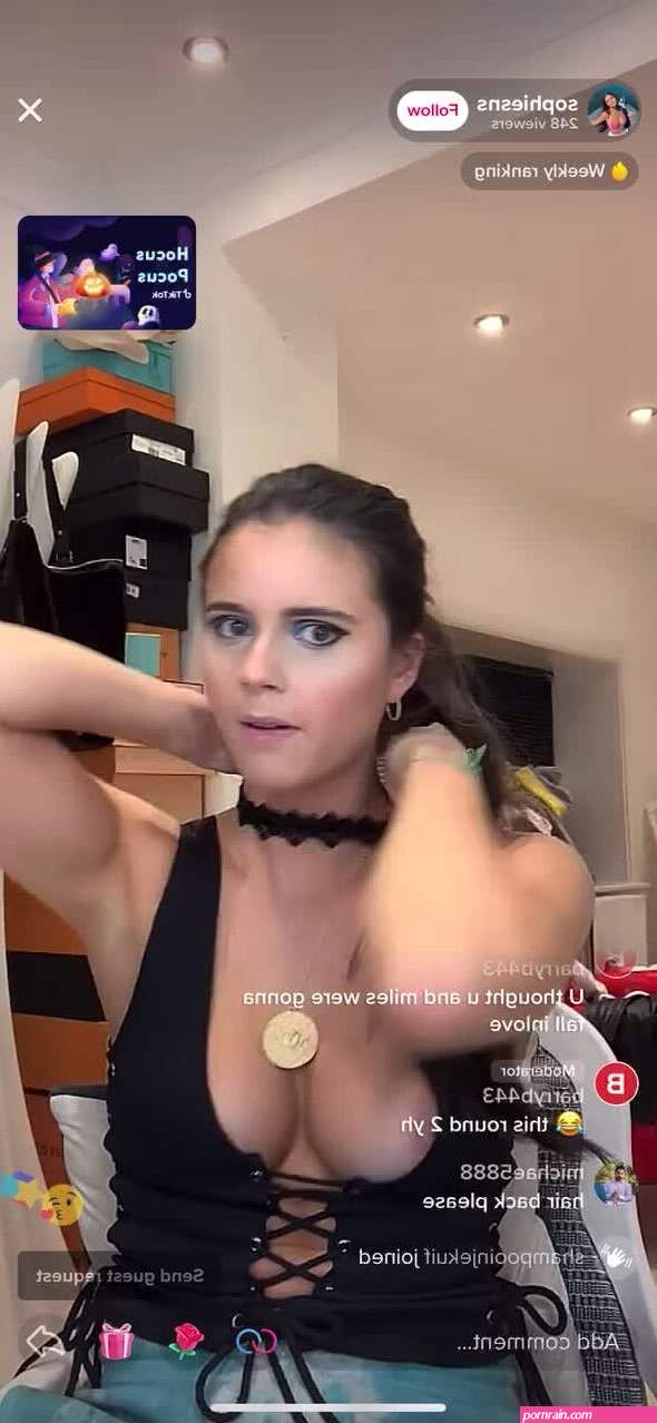 British sophiesns areola slip on tiktok live