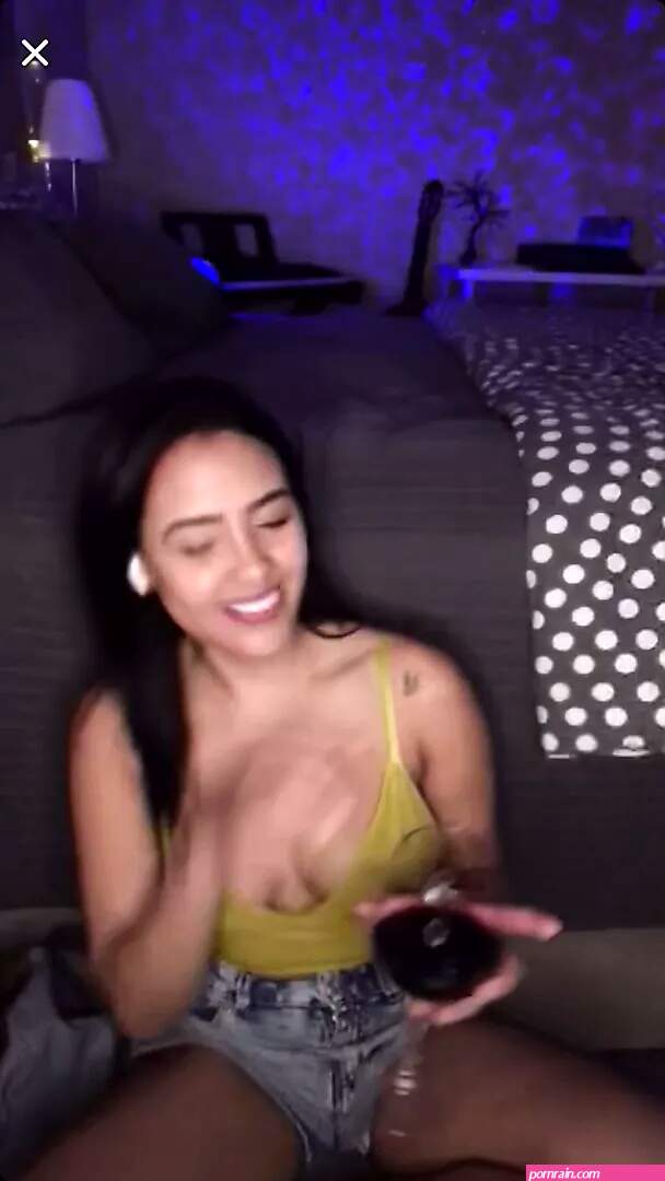 Tiktok live sexy girl Dow blouse and nipslip 7