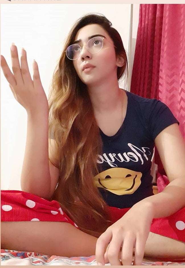Pakistani Beautiful Sexy Girl Nude Pics Leaked
