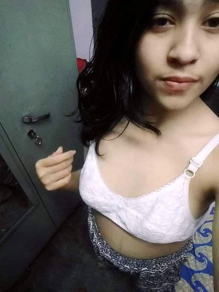 Kerala Babe Nudes Shower 42 pictures