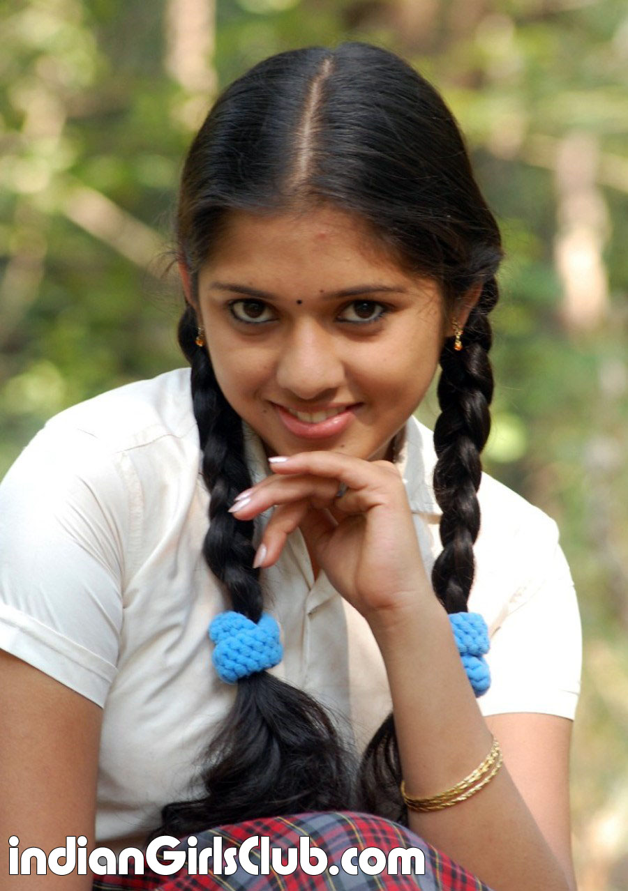 Mallu Girl Uthiram Actress In School Girl Uniform