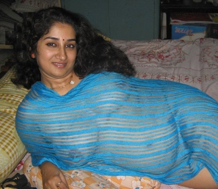 Indian married aunty. Adult archive.