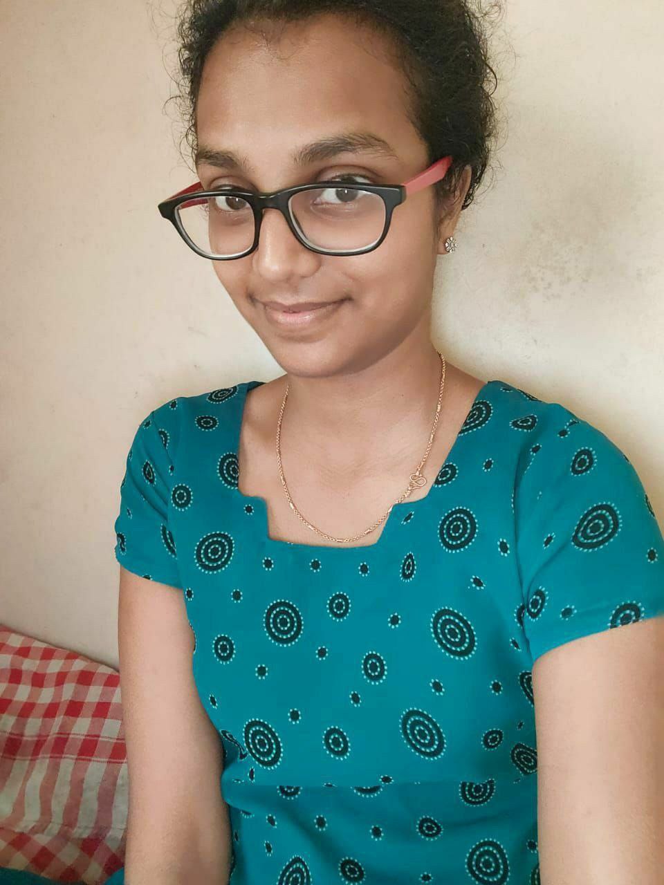 Desi Village School Girl Nude Selfies