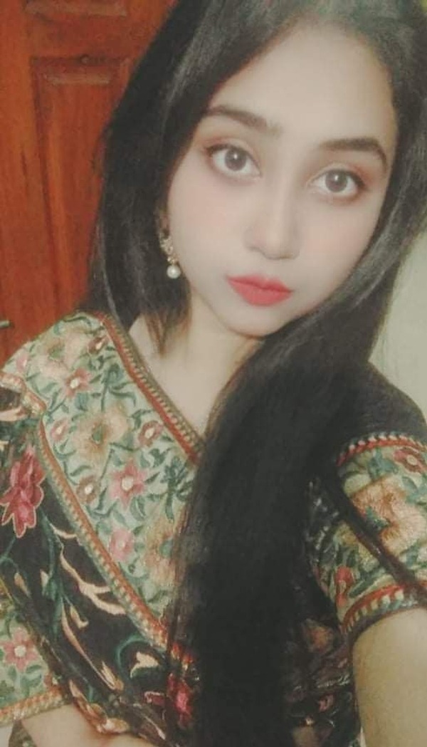 Hot Bengali college girl big boobs nudes