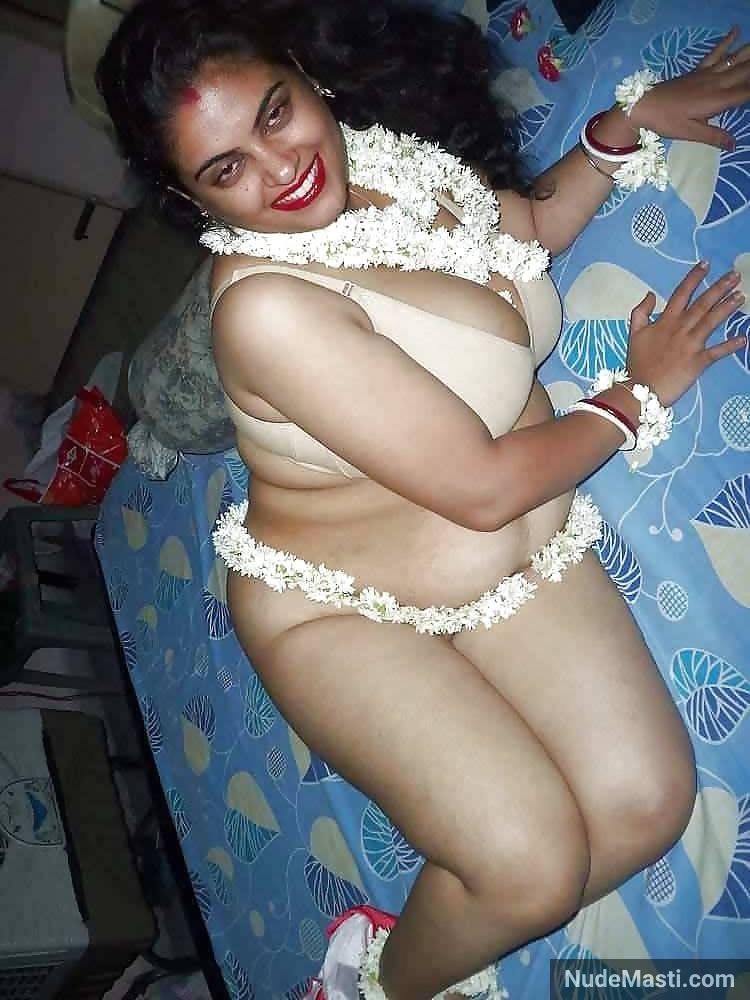 Big Boobs Mallu Aunty Leaked XXX Images