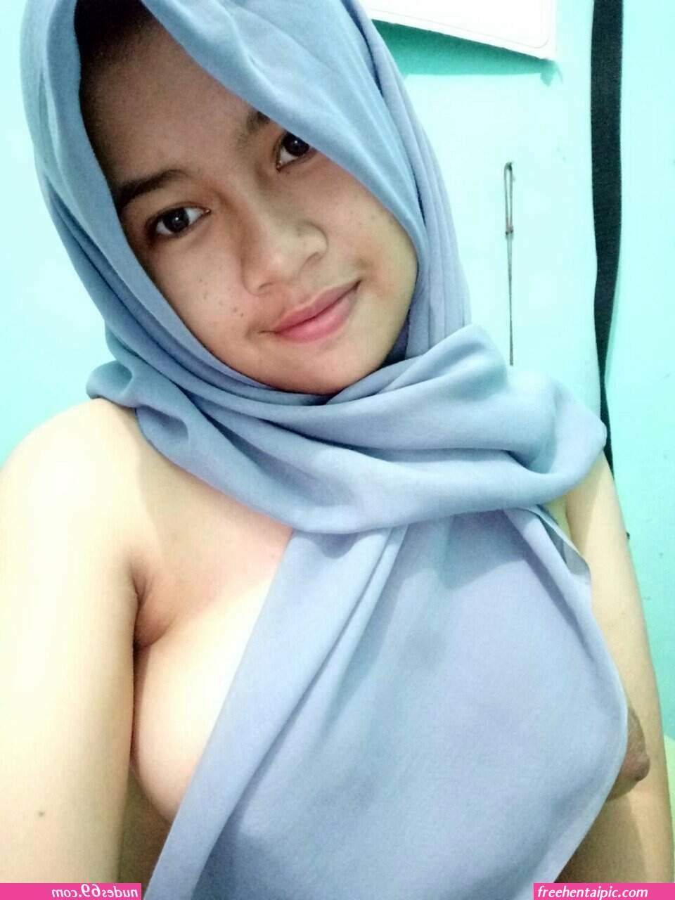 gadis hot jilbab bugil