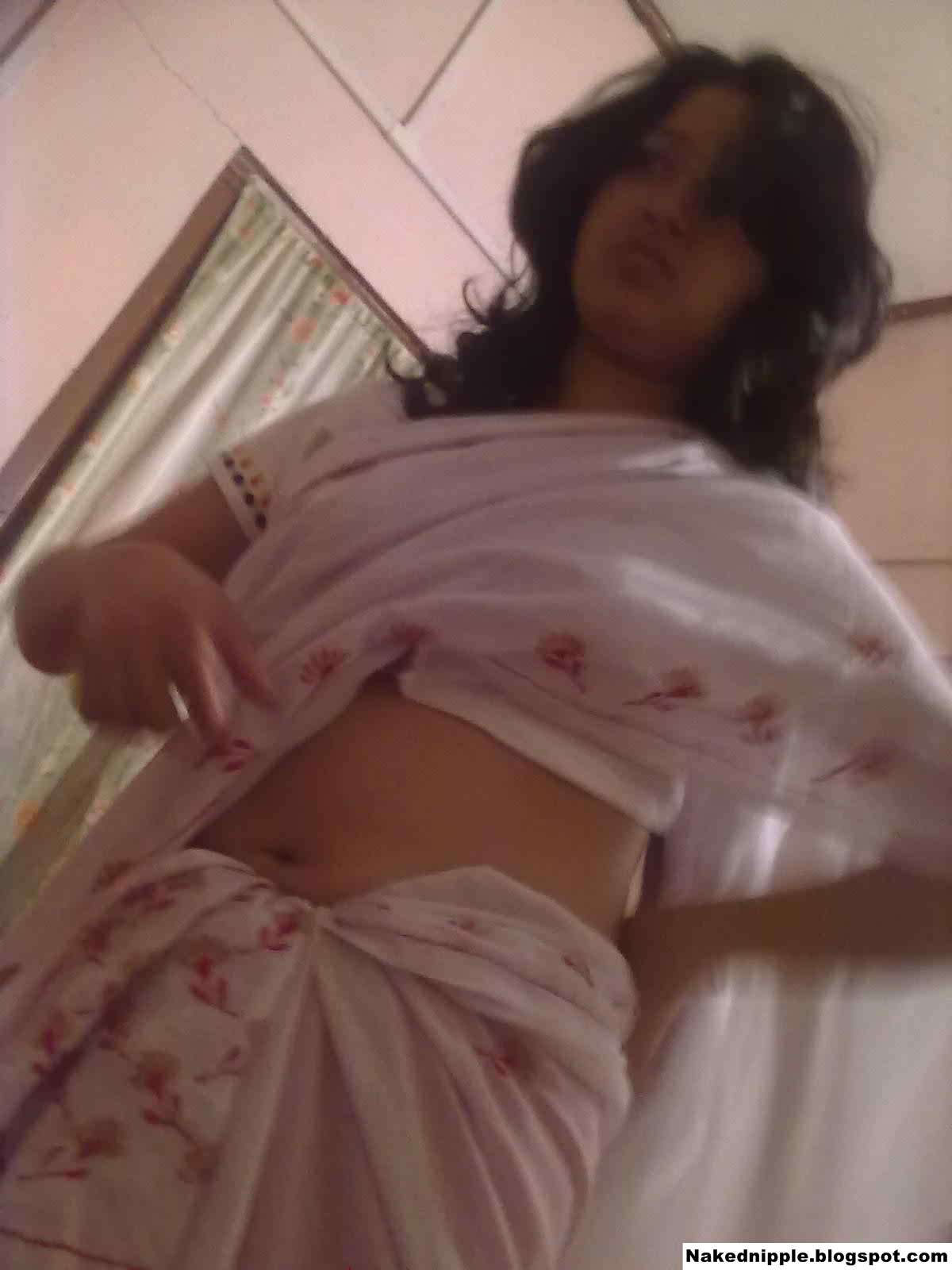 desi big boobs aunty nude bathing front of lovers cam