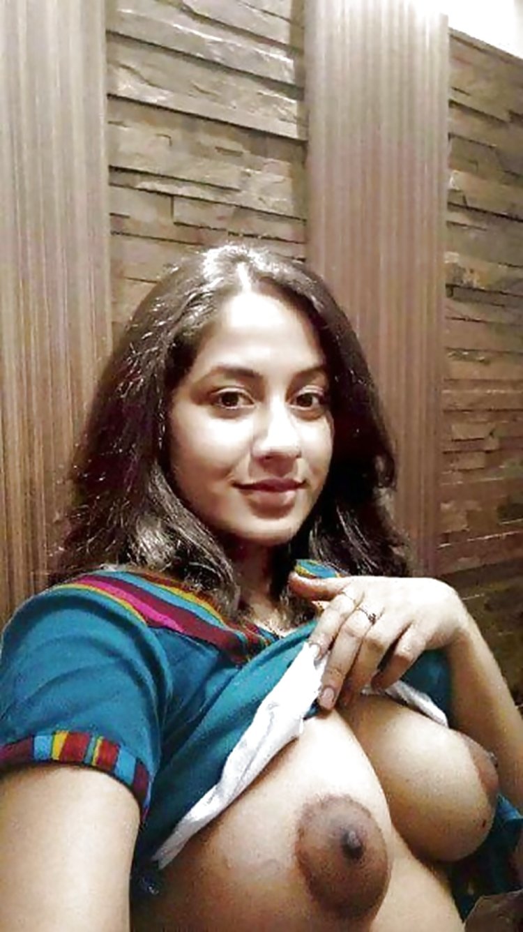 Desi nude big boobs