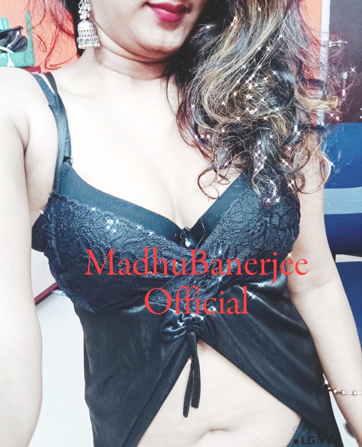Indian Housewifenude Live Show Indian escort in Dubai
