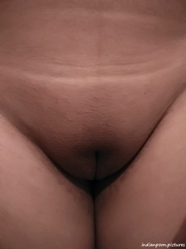 Shaved indian pussy