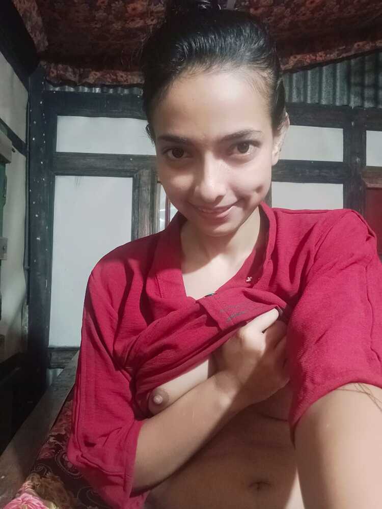 Indian Teen Girlfriend Lovely Tits And Pussy Photos
