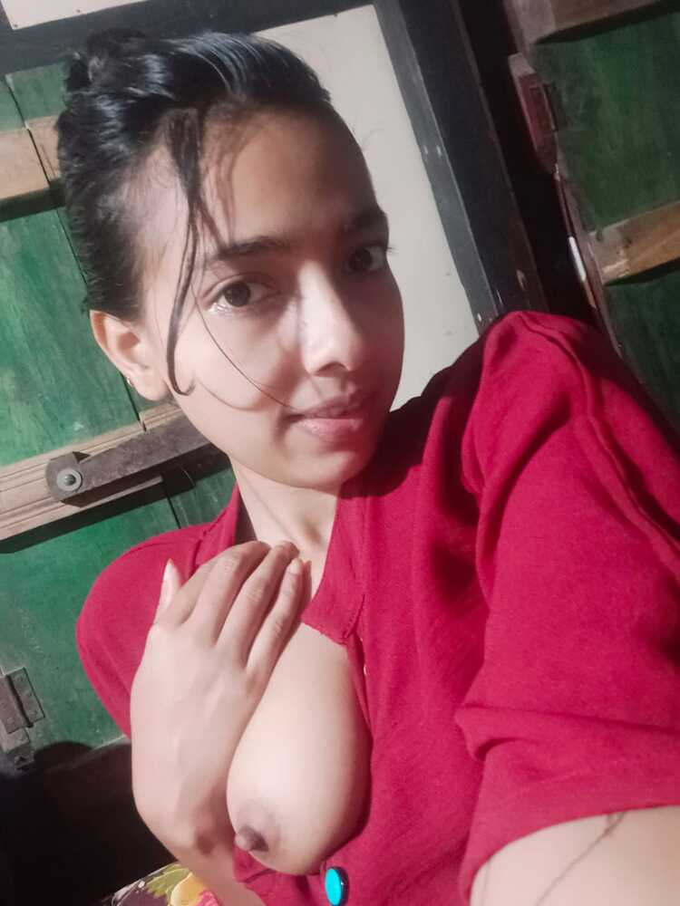 Indian Teen Girlfriend Lovely Tits And Pussy Photos