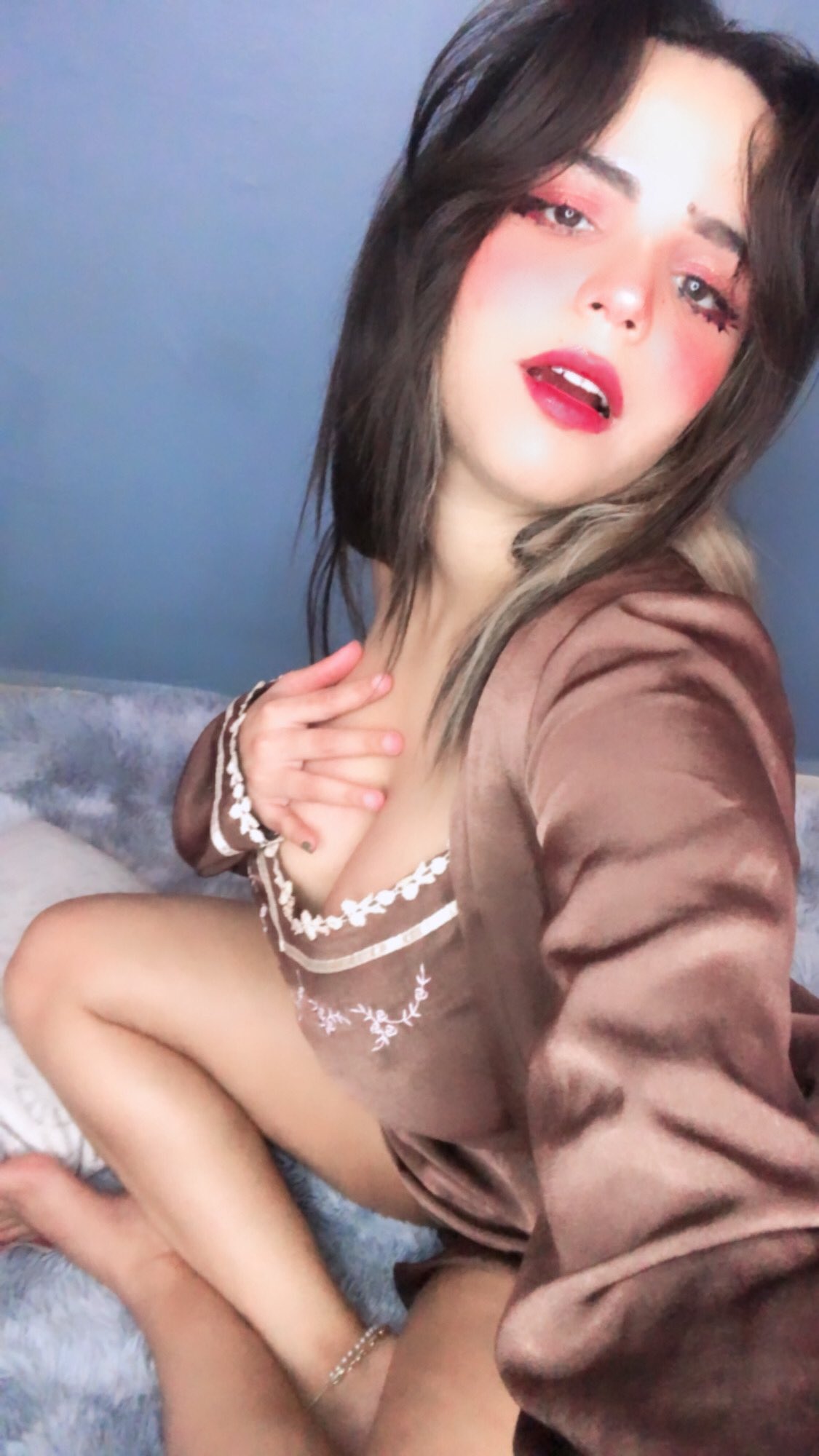 Odett Mart on X: Buen da guapuras por cierto aqu les dejo mi only fans hoy me tome nuevas fotitos