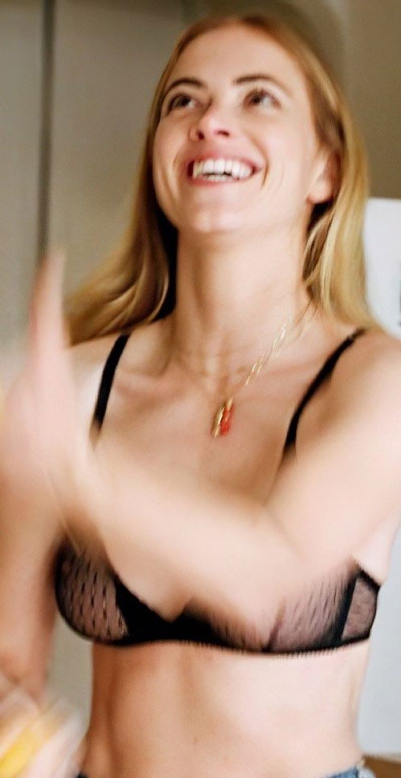 Emily Wickersham Nude Photo and Video Collection