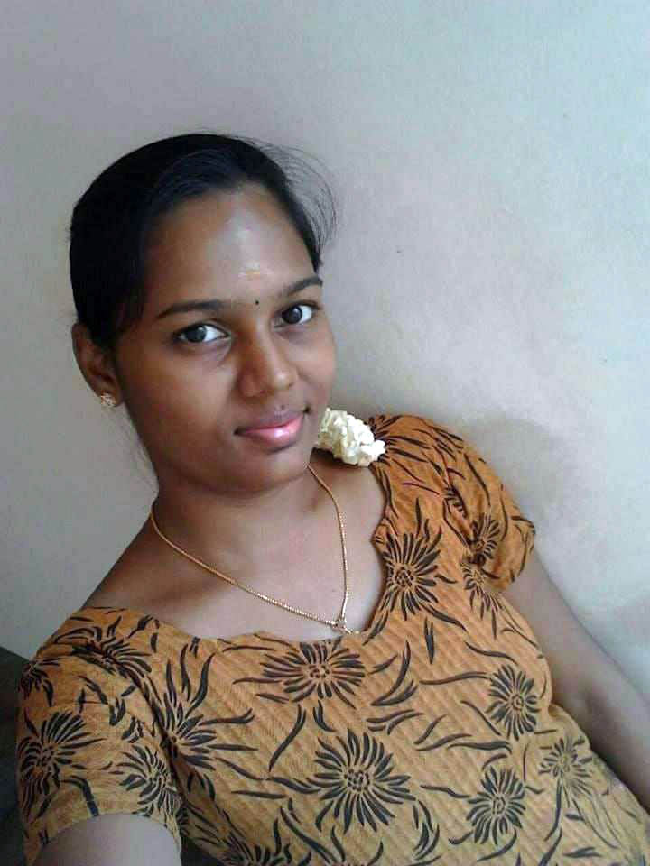 Tamil Newly Married Sexy Girl Selfie For Hubby