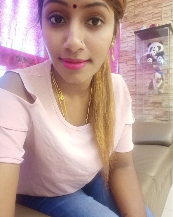 So Sexy Tamil New Married Girl showings Full Body position To Digging 2 video Collection zip
