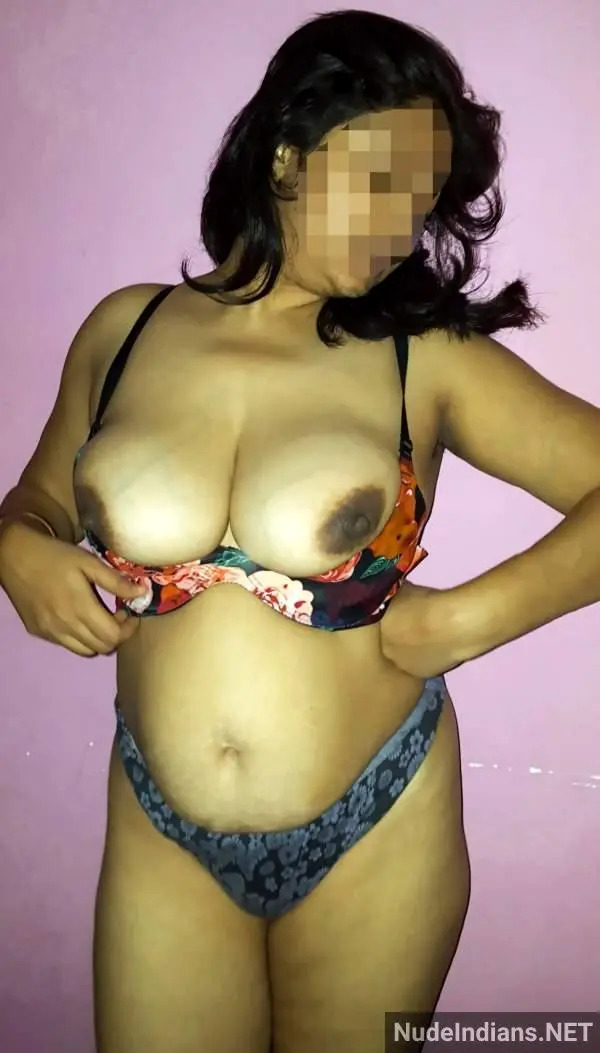 Nude Tamil Nadu Bhabhi And Wives Big Boobs Selfies