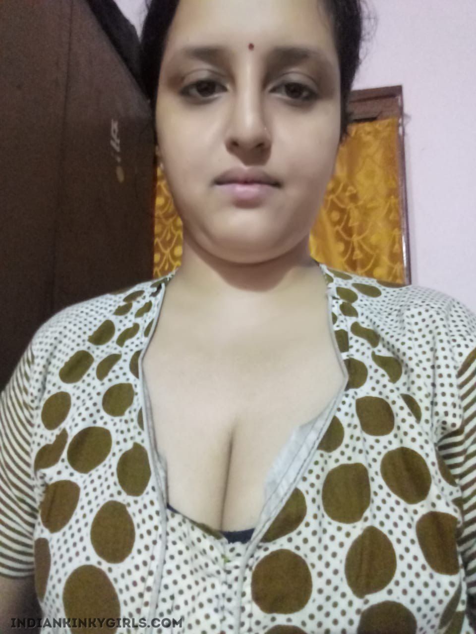 Indian Wife Huge Tits