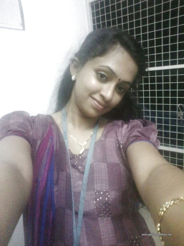 Tamil chennai wipro girl boob show sexy asserts